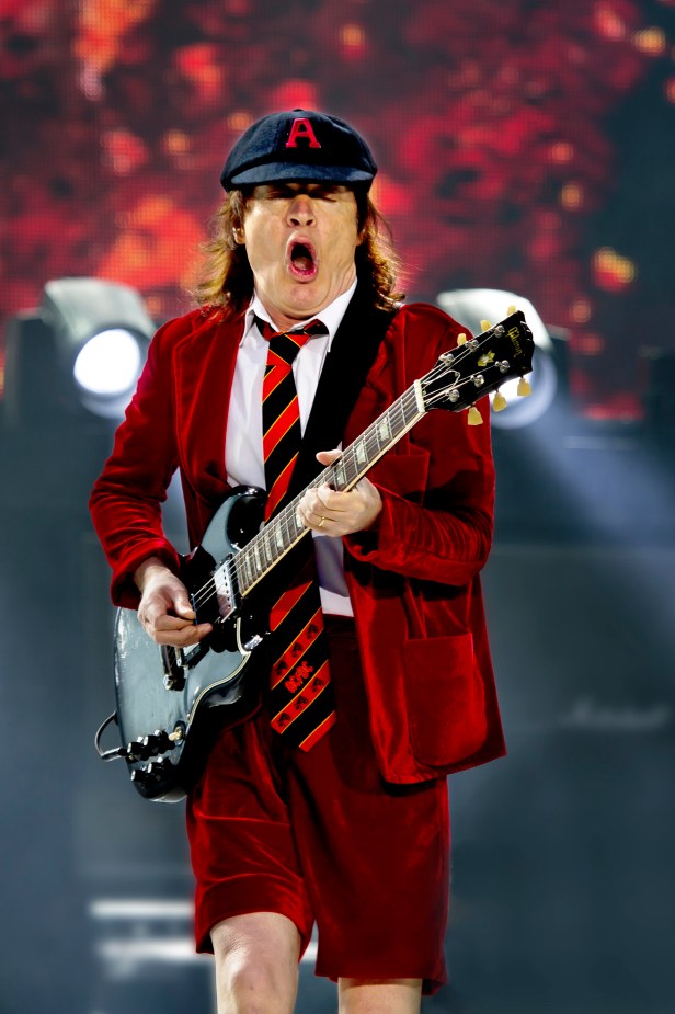 angus-young-von-ac-dc-5j8a4519rrhochlow